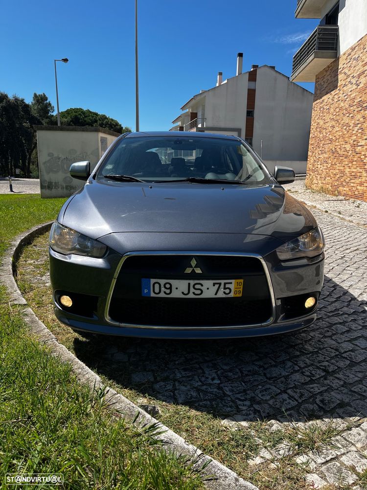 Mitsubishi Lancer Sportback - 2