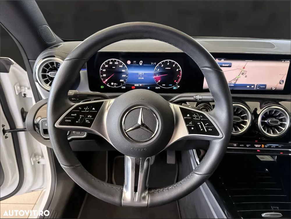 MERCEDES-BENZ CLA 2025 — imagine 15