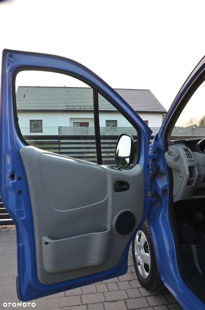 Opel Vivaro L2H1 2.9t Edition - 9