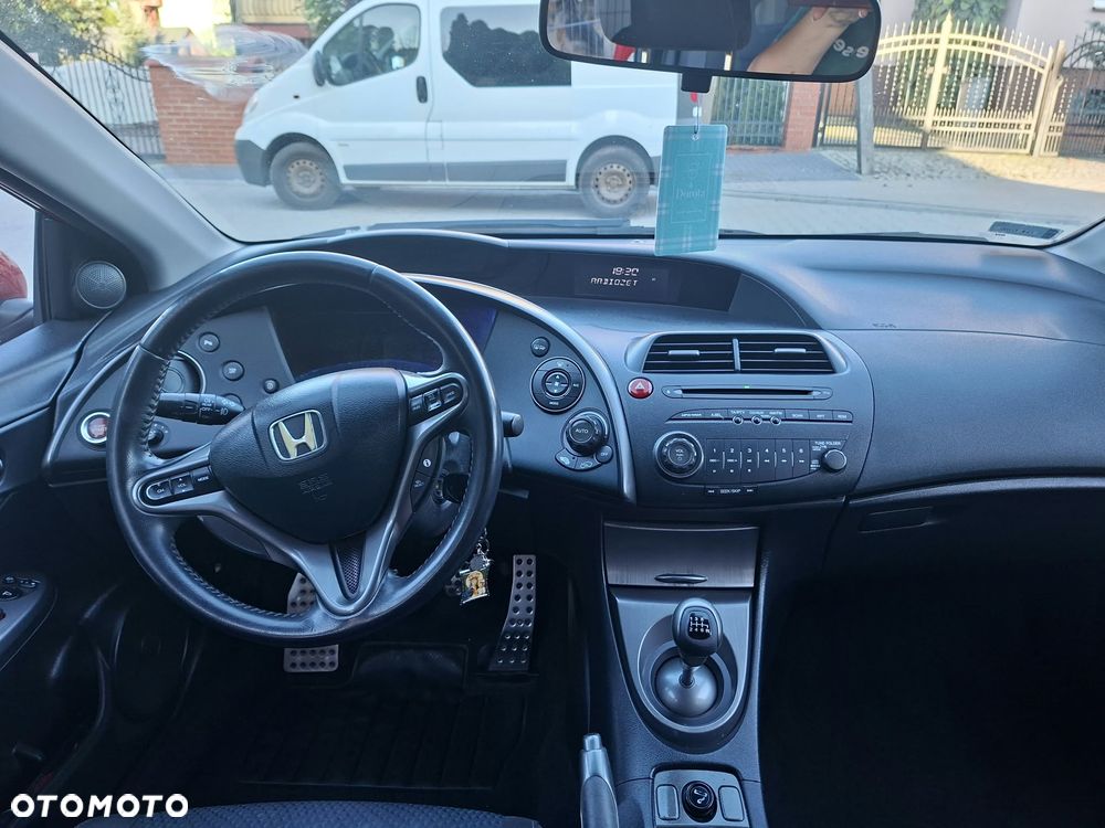 Honda Civic 1.8 Sport - 19