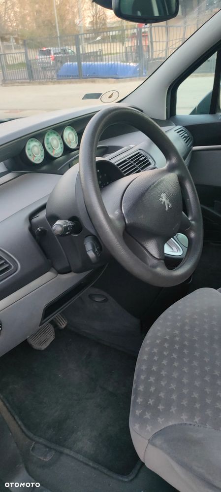 Peugeot 807 V6 205 Platinum Pullmann - 20