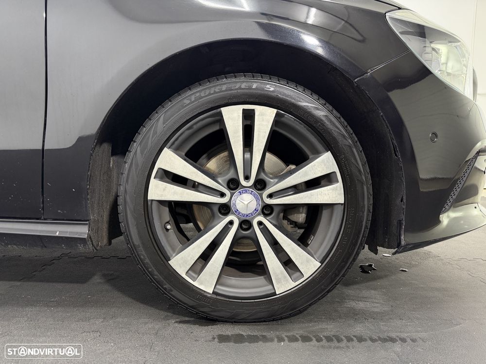 Mercedes-Benz A 180 d Urban - 32