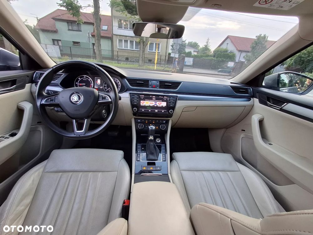 Skoda Superb 2.0 TDI 4x4 Style DSG - 1