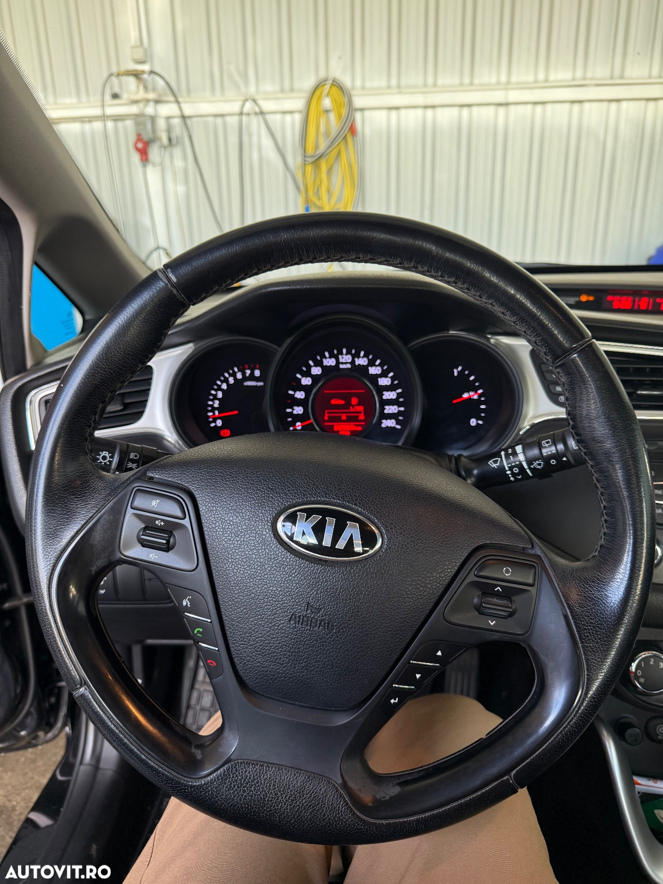 Kia Ceed - 7