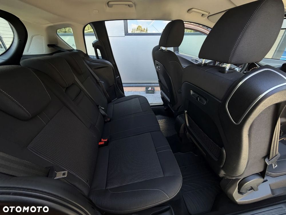 Ford B-MAX 1.6 Titanium - 17