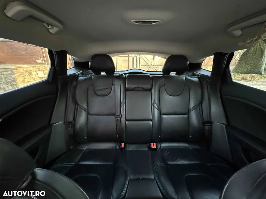 Volvo V40 D2 ECO Basic - 6