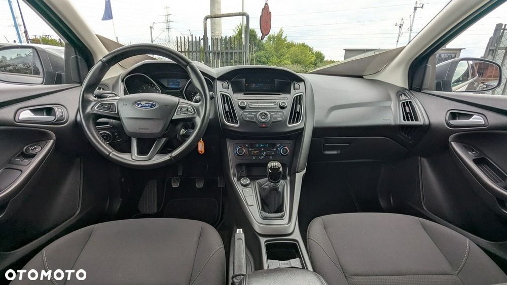 Ford Focus - 24