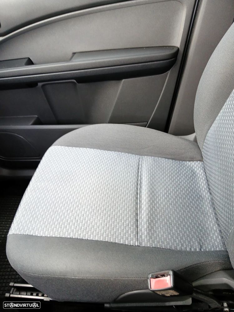 Ford Focus C-Max 1.6 TDCi Trend CVT - 25