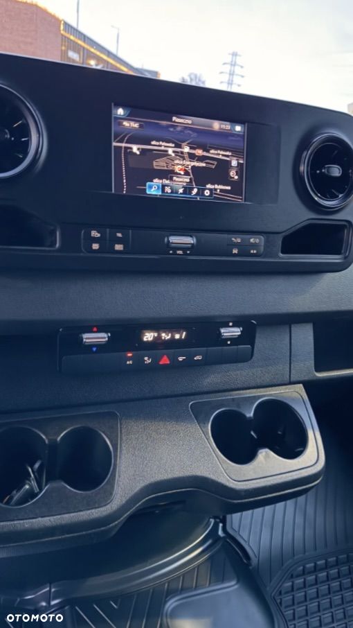 Mercedes-Benz Sprinter 319 3.0 V6 Automat podwozie - 11