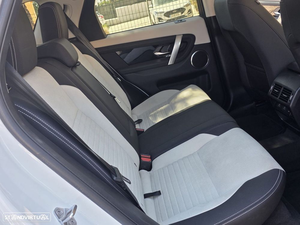 Land Rover Discovery Sport 1.5 I3 P270e AWD S - 18