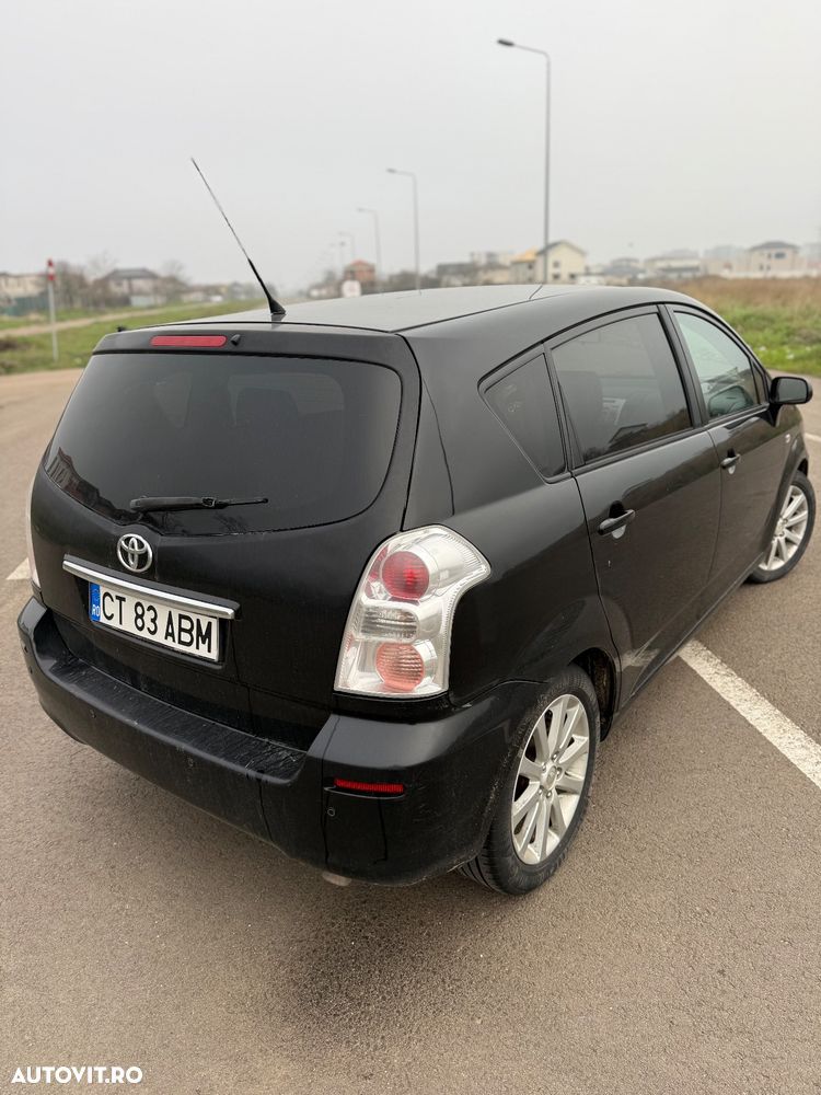 Toyota Corolla Verso 2.2 D-4D Sol Plus - 5