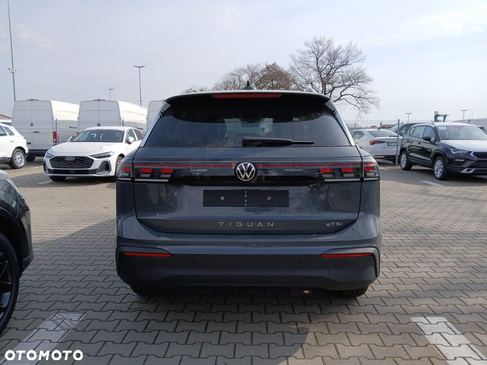 Volkswagen Tiguan - 7