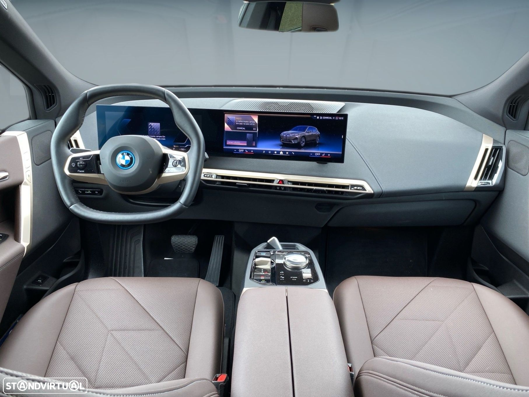 BMW iX xDrive 40 Pack Desportivo - 4