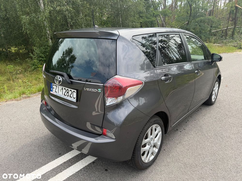 Toyota Verso S 1.33 Premium - 5