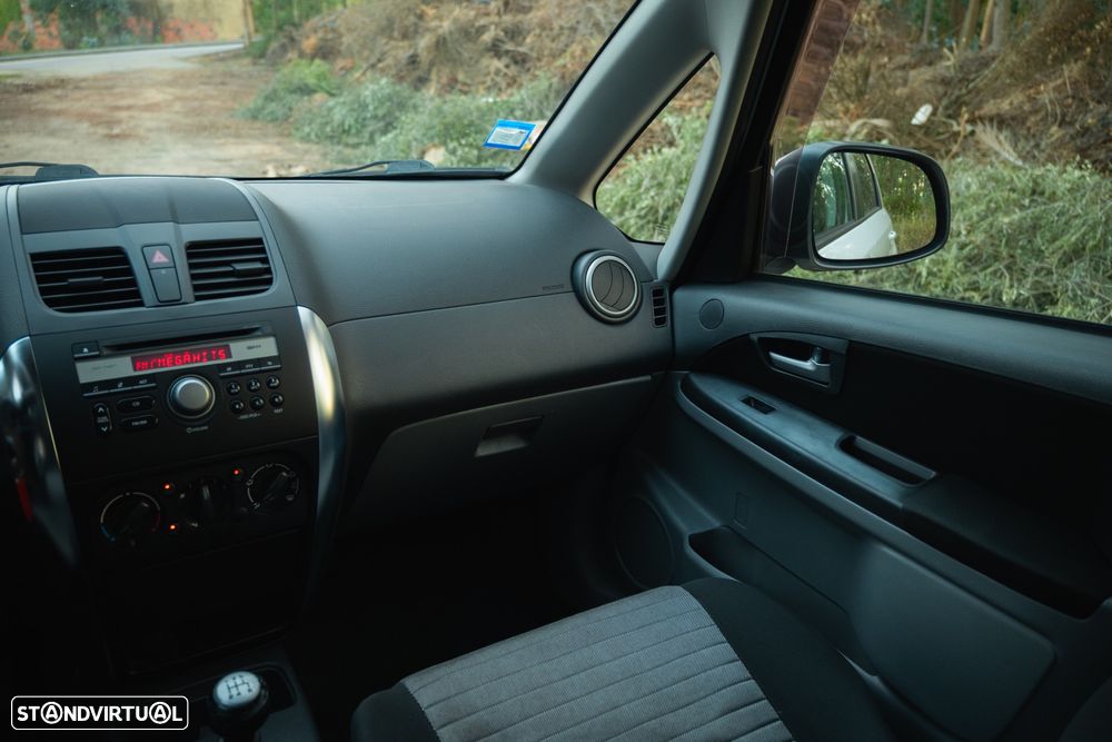Suzuki SX4 1.6 DDiS GLA Outdoor Line - 21