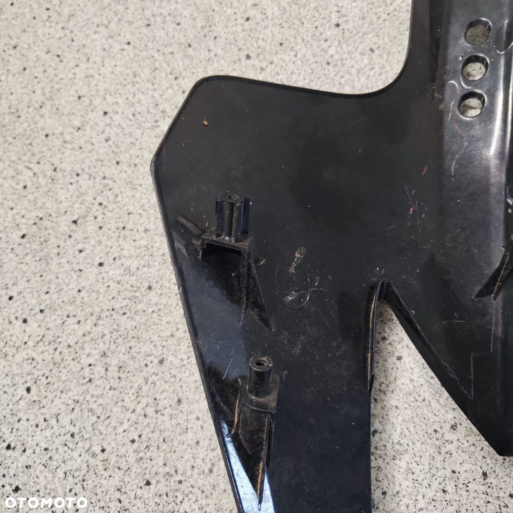 Czacha, czasza, owiewka przód, osłona lampy Suzuki GSX-R 1000 GSXR 1000 K5 K6 - 12