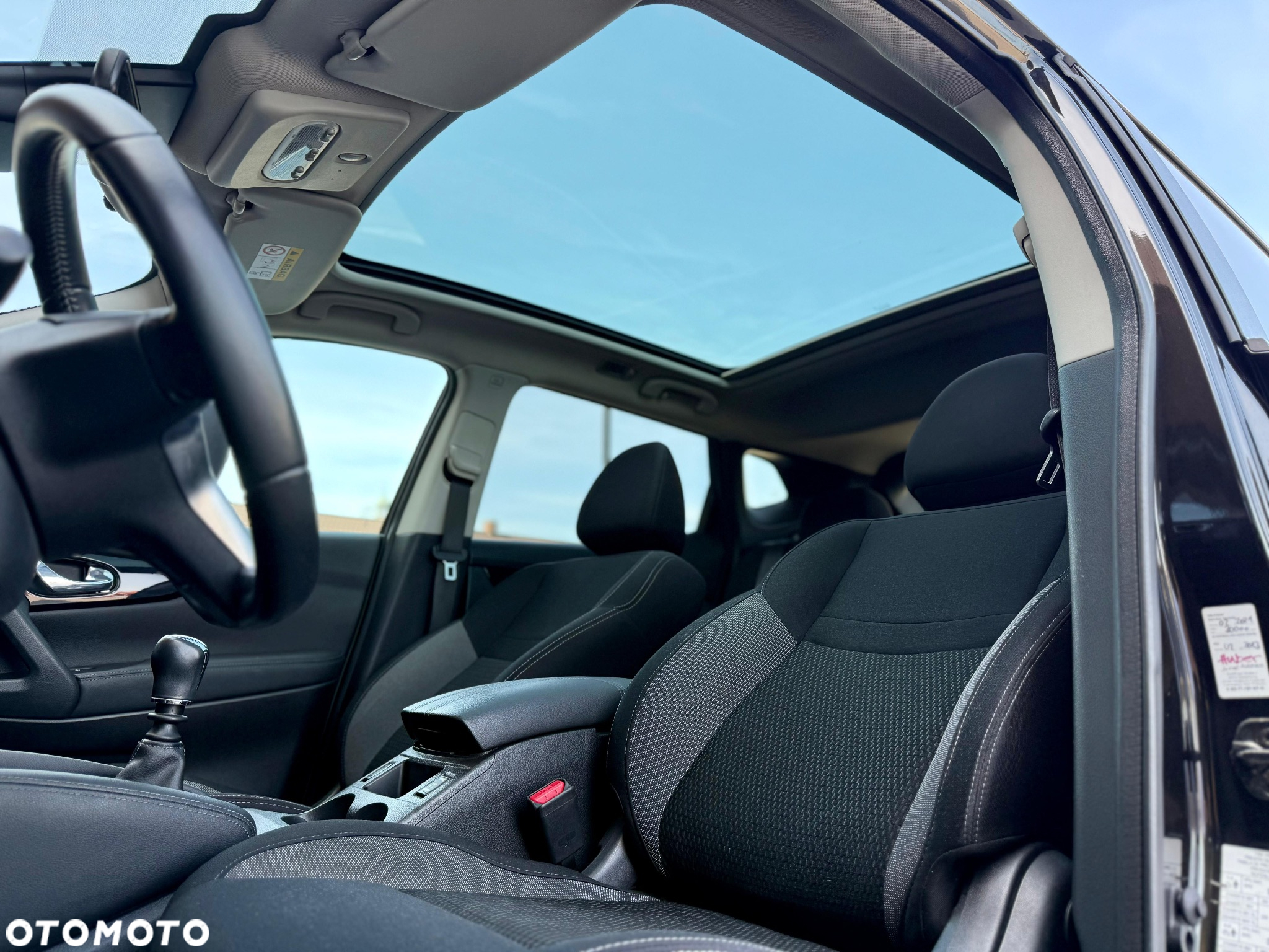 Nissan Qashqai 1.5 dCi Tekna - 25