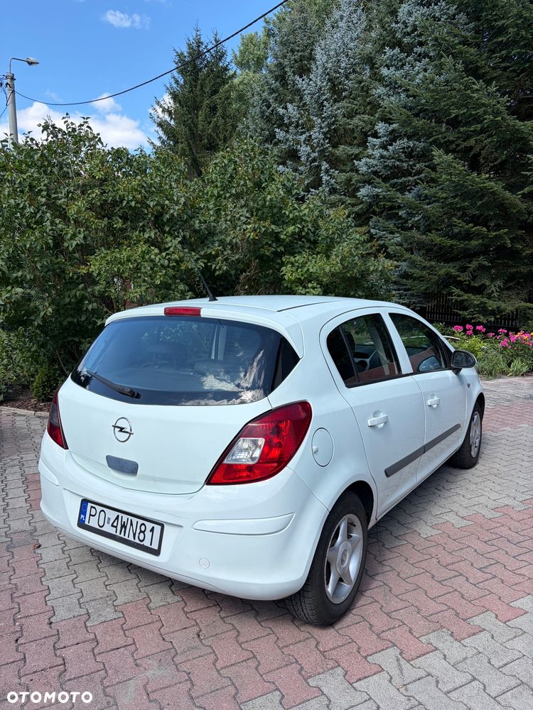 Opel Corsa 1.3 CDTI Essentia - 10