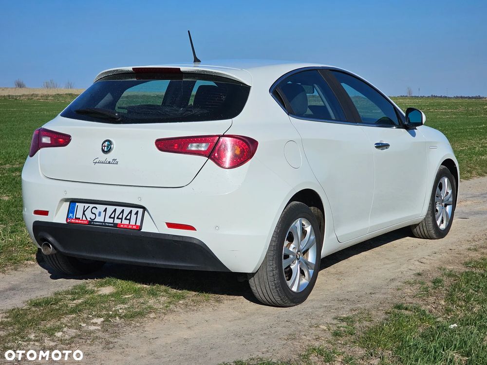 Alfa Romeo Giulietta 1.6 JTDM Distinctive - 4