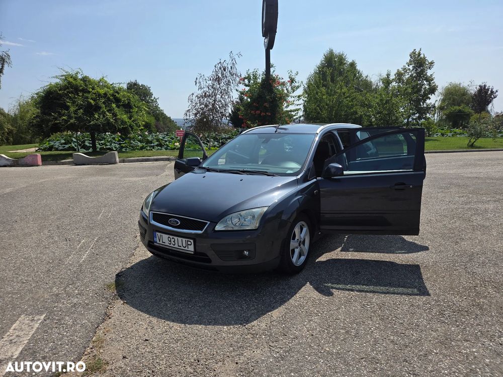 Ford Focus 1.6 TI-VCT Sport - 11