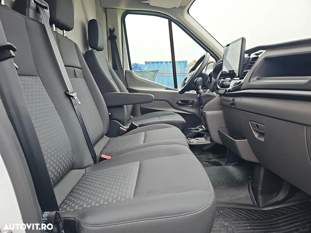Ford Transit Van - 10