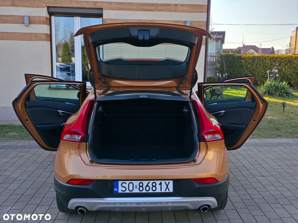 Volvo V40 Cross Country D3 Momentum - 38