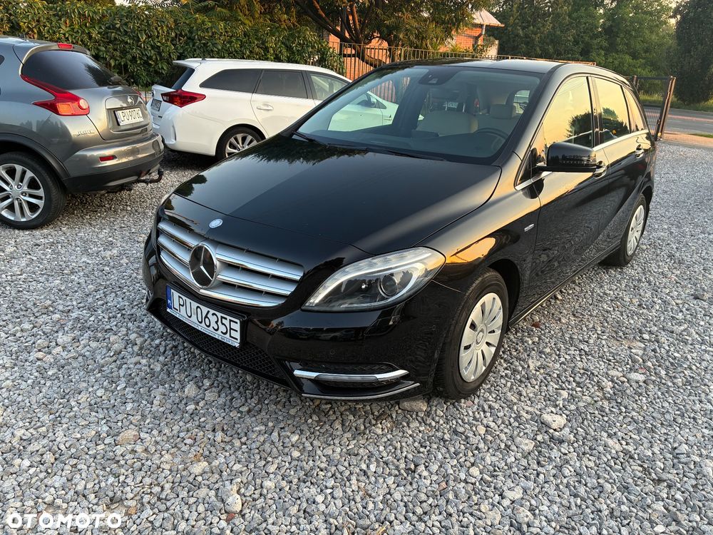 Mercedes-Benz Klasa B 180 7G-DCT Edition - 3