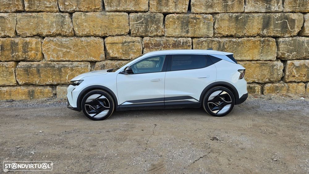 Renault Scénic E-Tech - 3