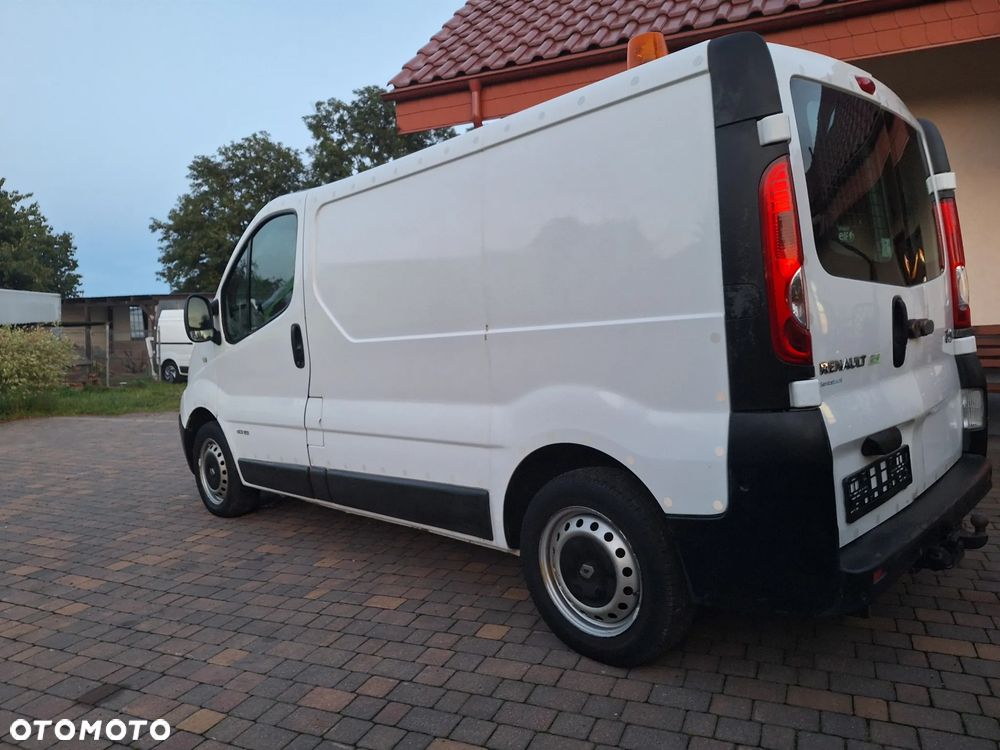 Renault Trafic - 12