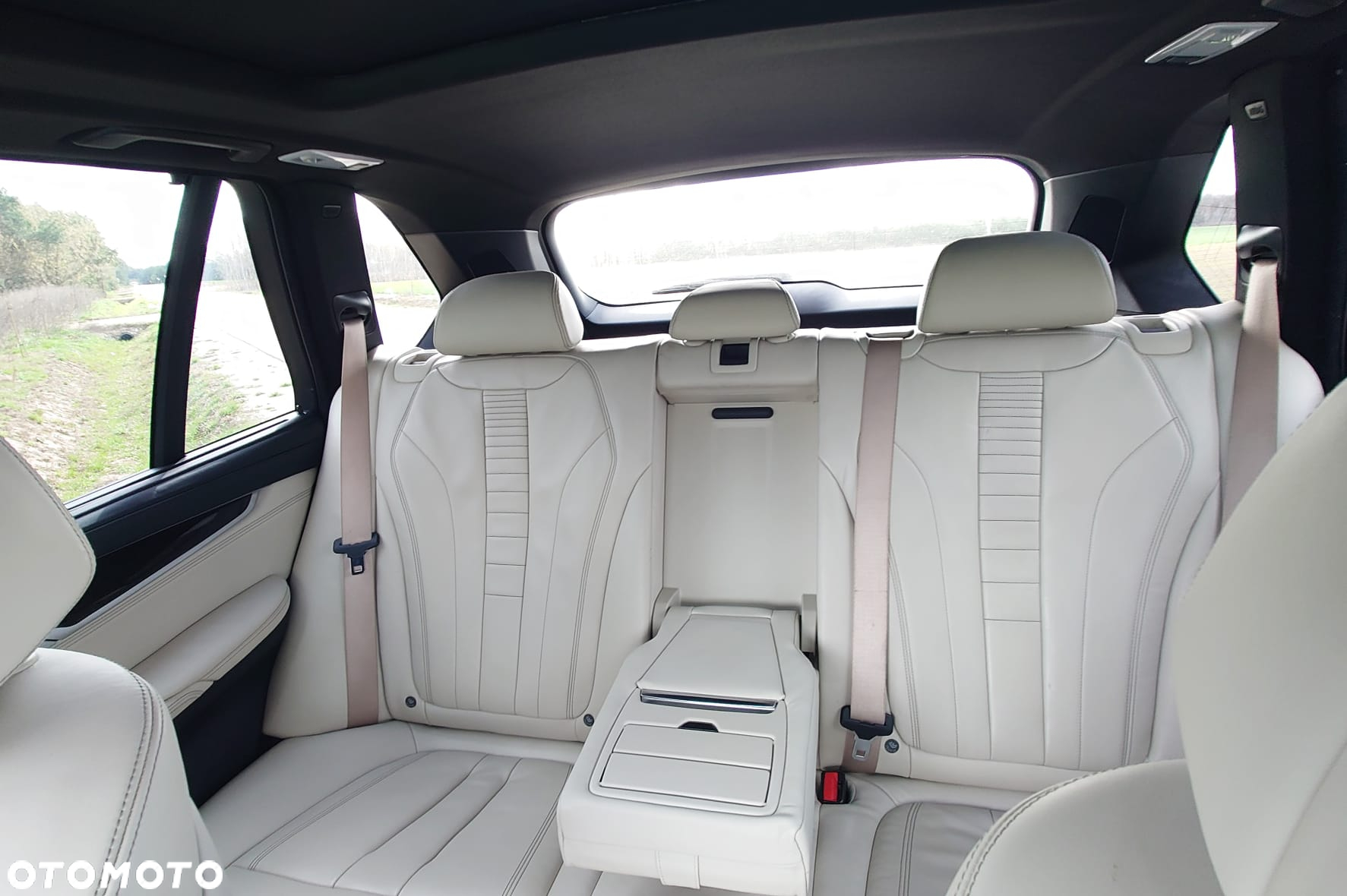 BMW X5 xDrive50i - 13