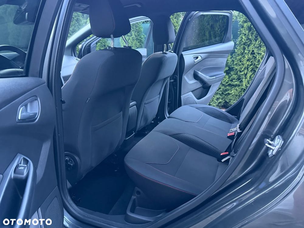 Ford Focus 1.5 EcoBoost ST-Line - 18