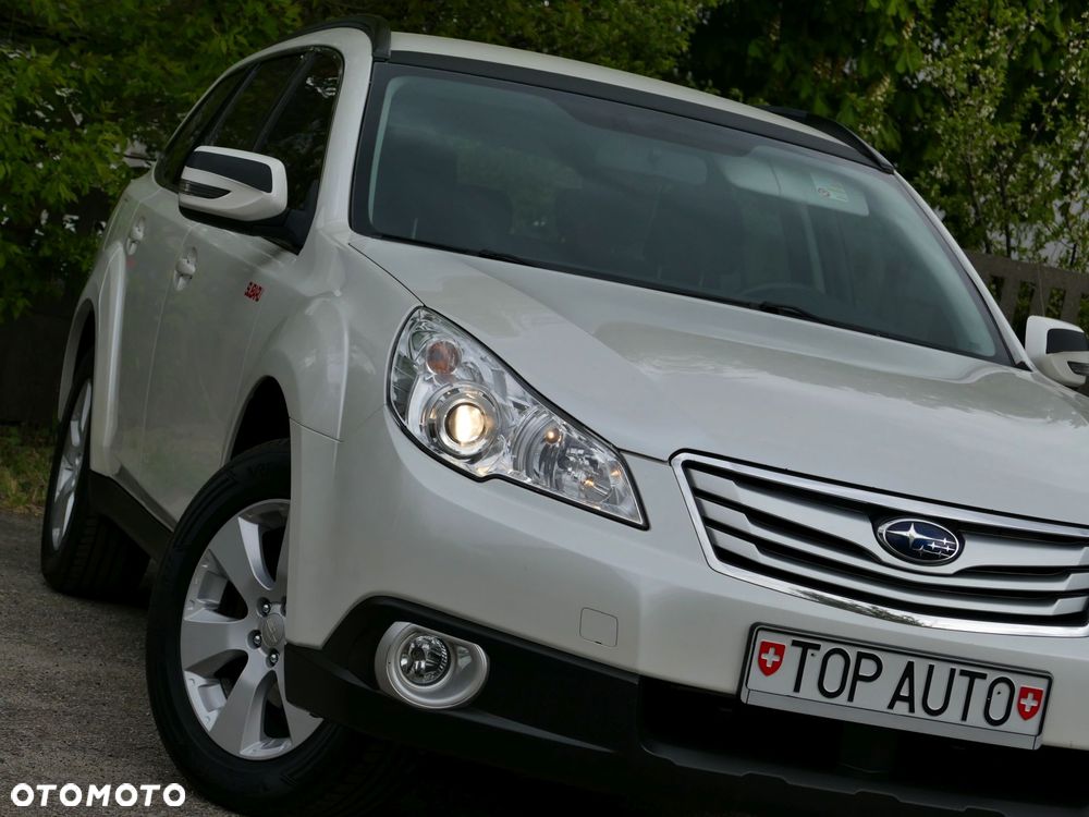 Subaru Outback 2.5i Lineartronic Active - 1