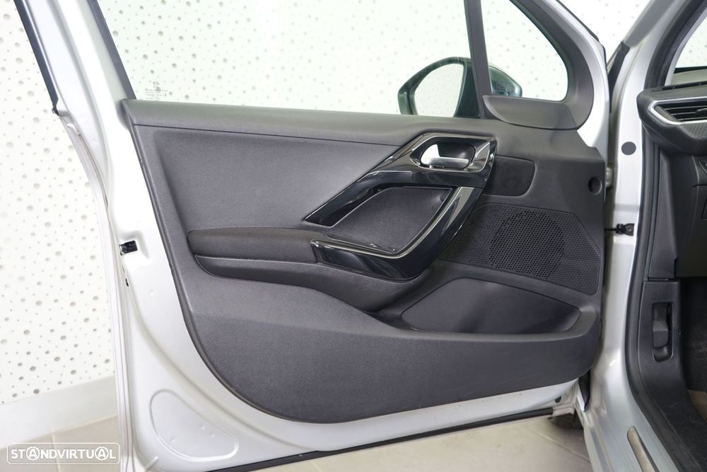 Peugeot 208 1.6 BlueHDi Active - 18