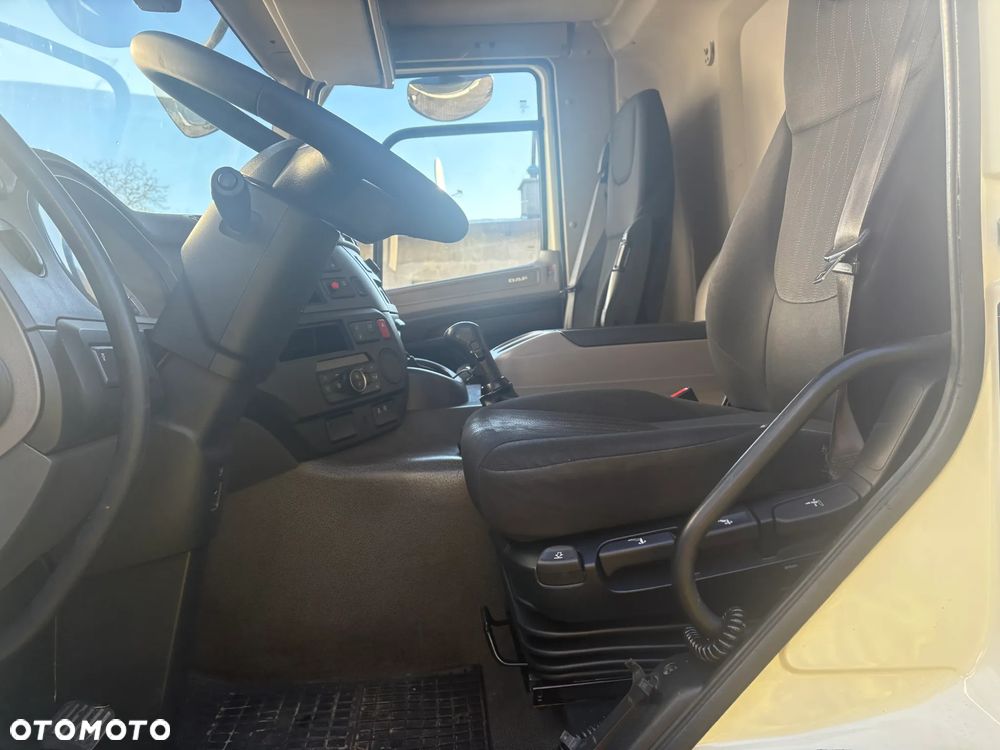 DAF CF 370 6x2 - 5