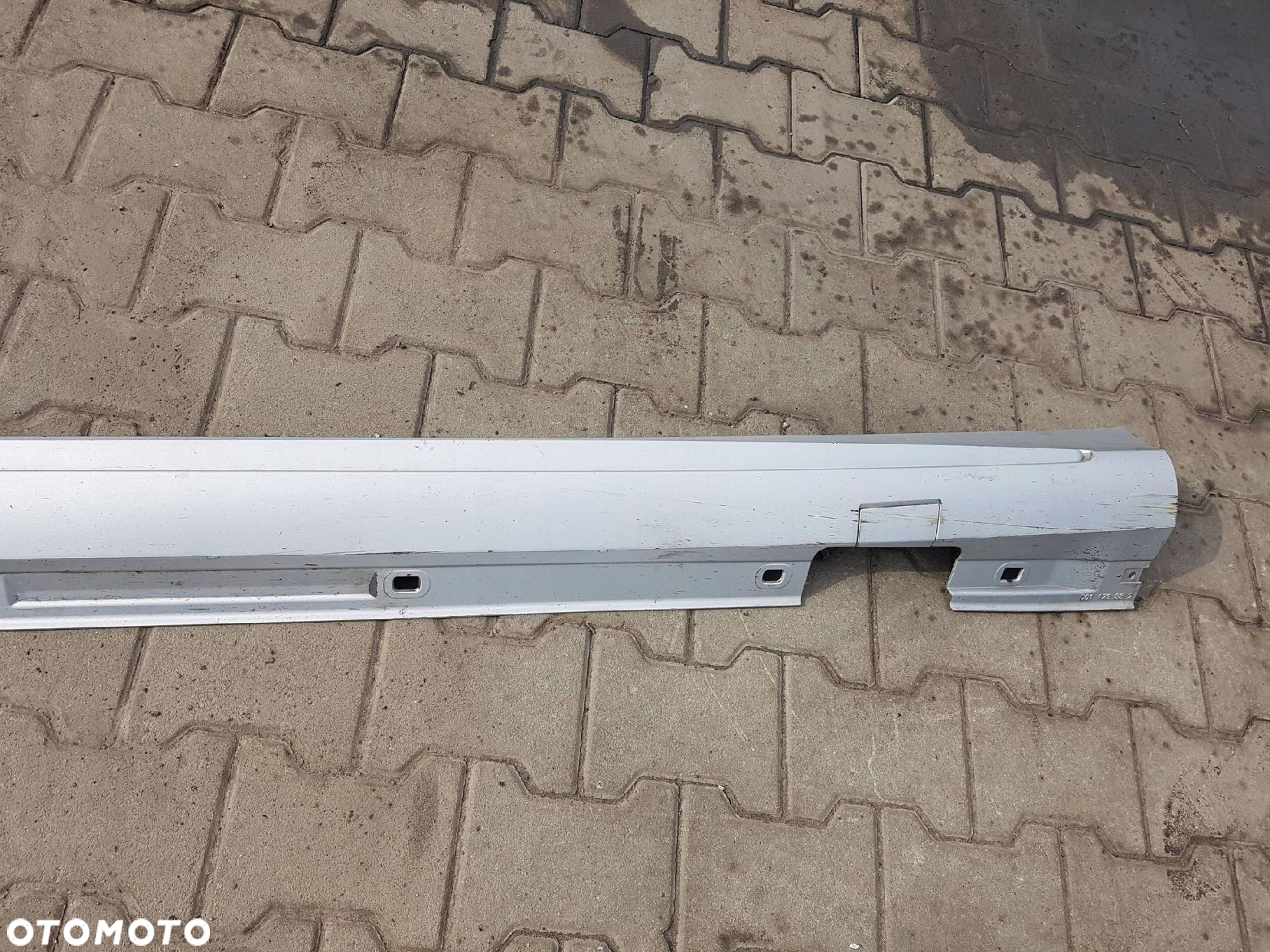 MERCEDES CLA W117 13-18r AMG SEDAN LISTWA PROGOWA LEWA 761 - 4