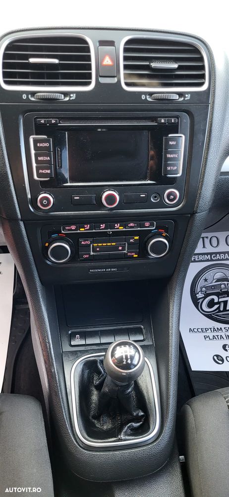 Volkswagen Golf - 18