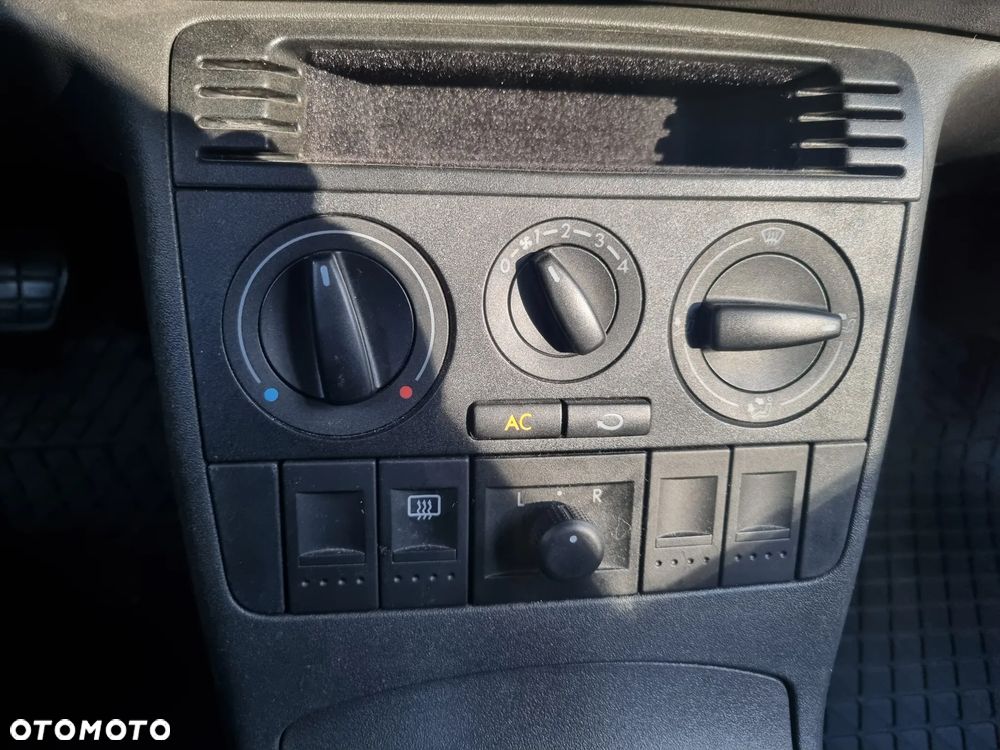 Volkswagen Lupo 1.0 Rave - 12