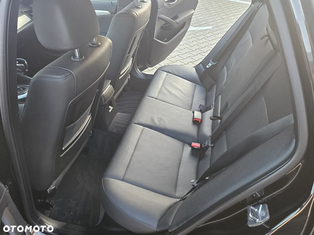 BMW X1 sDrive18i - 22