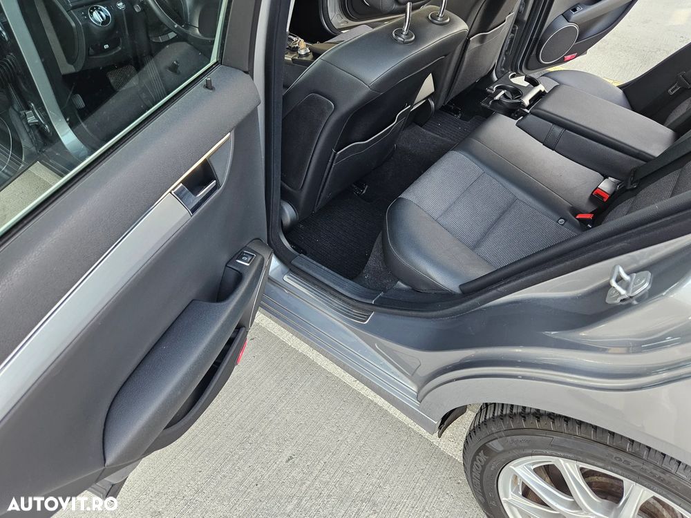 Mercedes-Benz C - 18