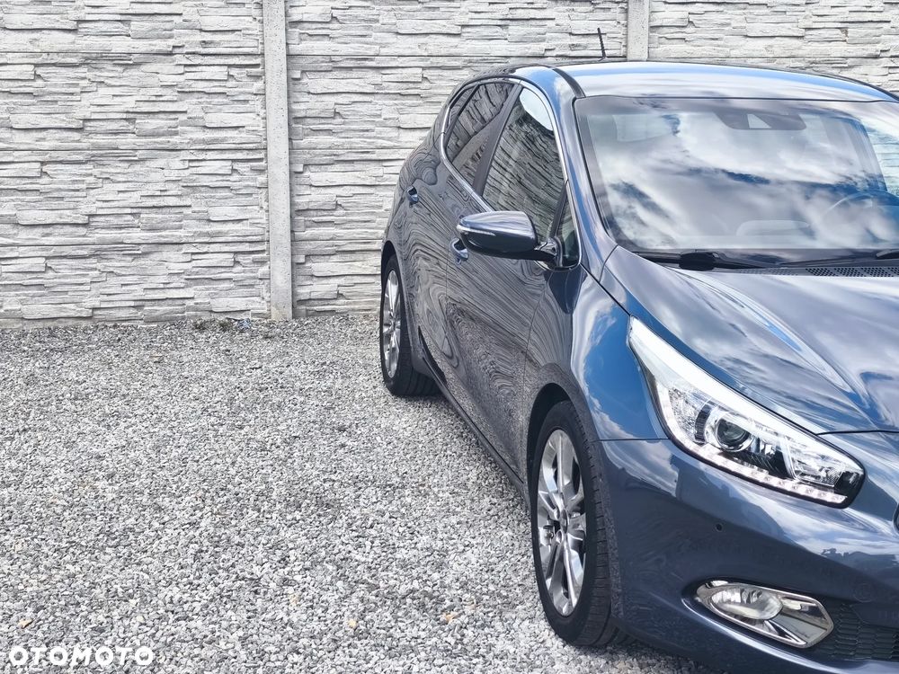 Kia Ceed 1.6 GDI DCT Platinum Edition - 25
