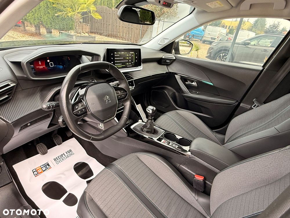 Peugeot 2008 1.2 PureTech Allure Pack S&S - 25