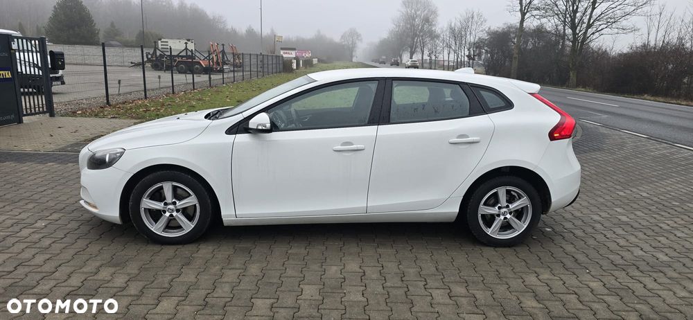 Volvo V40 D2 Geartronic Inscription - 1