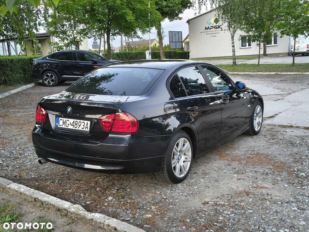BMW Seria 3 316i - 15