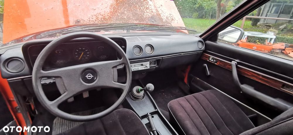 Opel Manta - 11