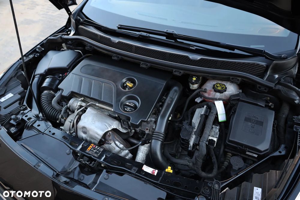 Opel Astra 1.6 Turbo Start/Stop Ultimate - 30