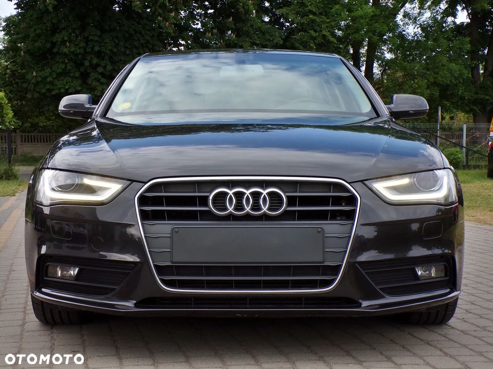 Audi A4 Limousine 2.0 TDI DPF Ambiente - 6
