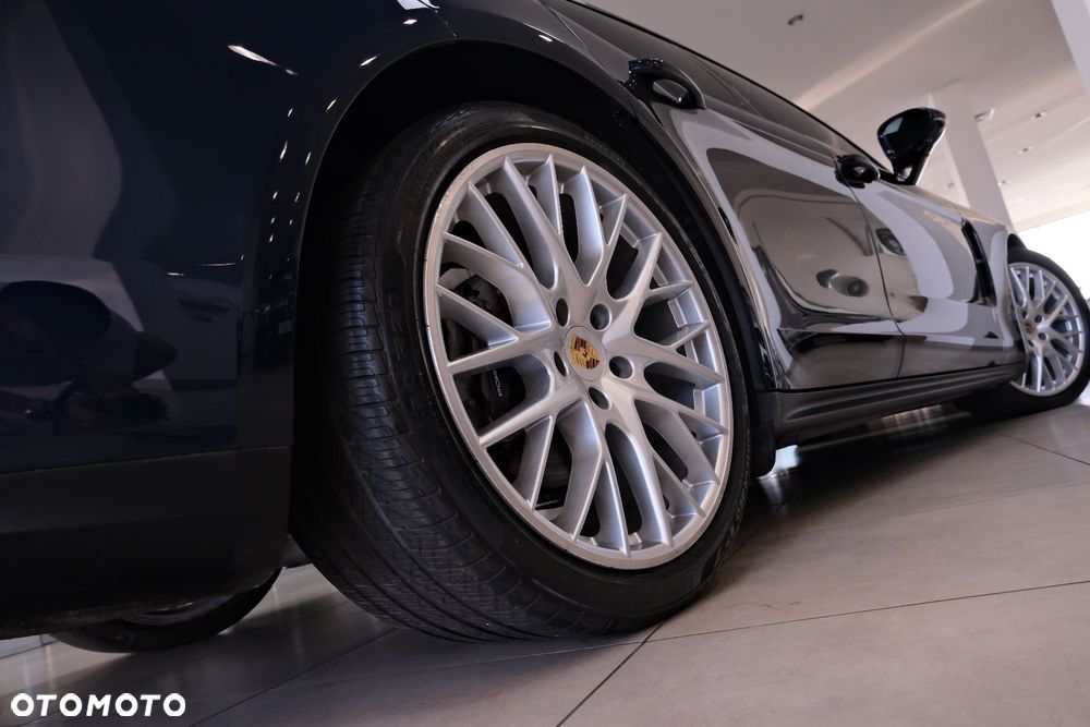 Porsche Panamera - 13