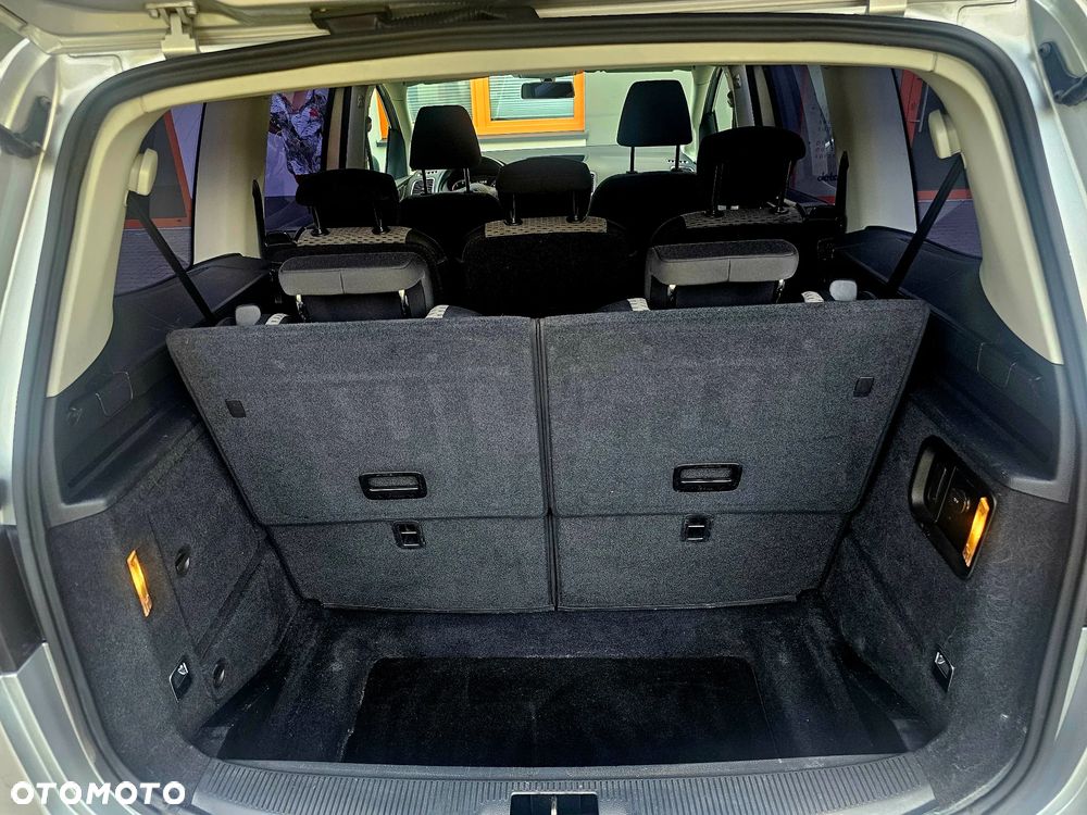 Volkswagen Sharan 2.0 TDI DSG BlueMotion Technology Trendline - 20