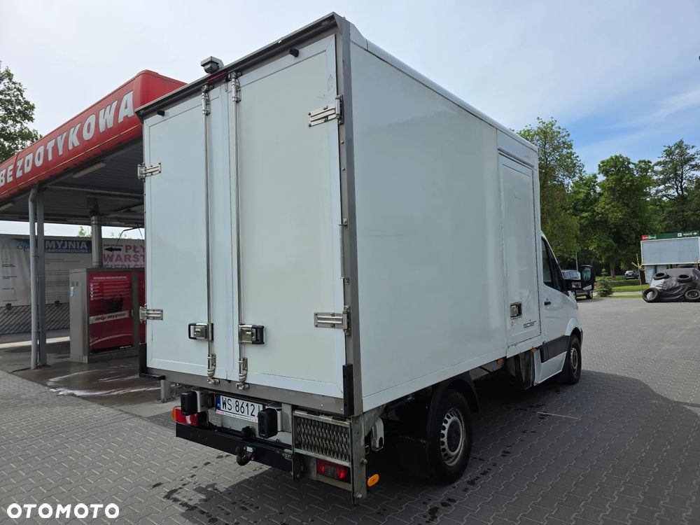 Mercedes-Benz Sprinter - 4