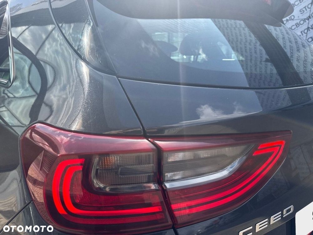 Kia Ceed 1.5 T-GDI M - 13